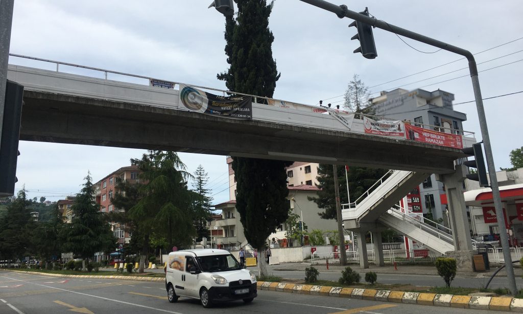 Araklı Üstgeçidi Gizemini Koruyor