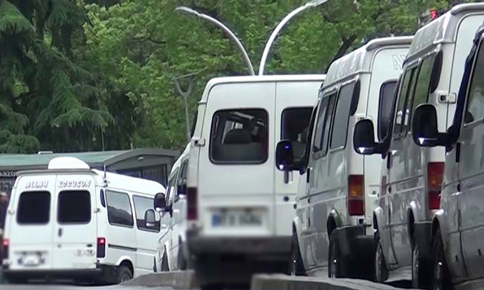 Takip altındaki yaşlı vatandaş dolmuşta yakalandı!