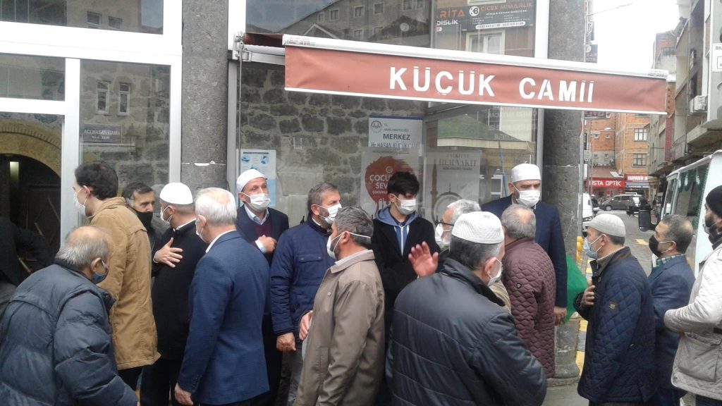 Zeliha Zehra Ramazanoğlu sonsuzluğa uğurlandı..