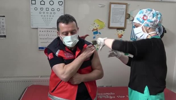 Trabzon’da Covid-19 vaka sayısı tekrar yükselişe geçti. Trabzon Sağlık Müdürü Dr. Hakan Usta: “Karantinayı genişletiyoruz.”