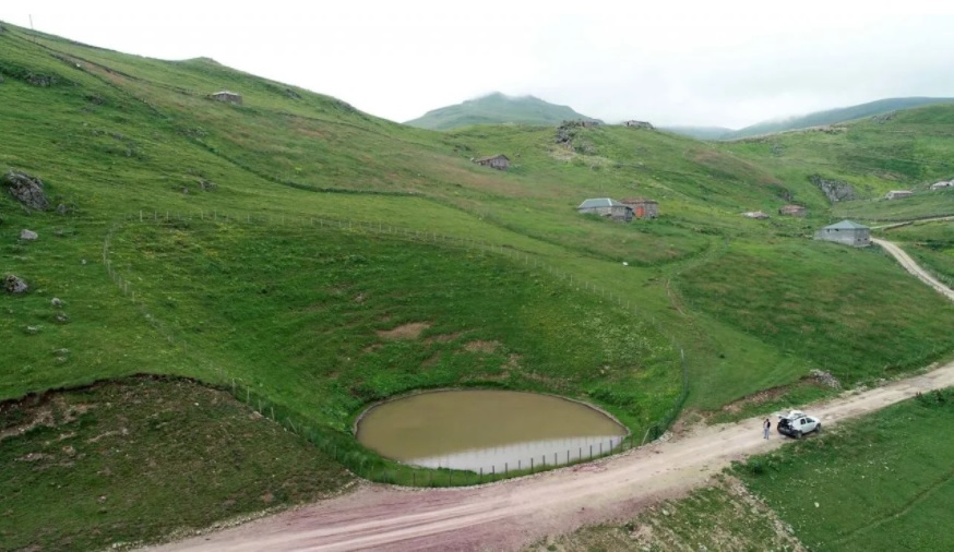Buzul Çağı’ndan kalma 12 bin yıllık Dipsiz Göl artık ölmüştür!